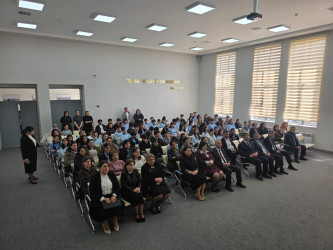 Qax rayon İcra Hakimiyyətinin dəstəyi, Yeni Azərbaycan Partiyası Qax rayon təşkilatının və Qax şəhəri Vaqif Əliyev adına 3 saylı tam orta məktəbinin birgə təşkilatşılığı ilə Ümummilli Lider Heydər Əliyevin anadan olmasının 103-cü ildönümünə həsr olunmuş “Ulu Öndər Heydər Əliyev və Azərbaycan” mövzusunda tədbir keçirilib