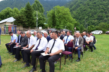 Qax Rayon İcra Hakimiyyətinin başçısı Elvin Paşayev Armudlu kəndində səyyar qəbul keçirib