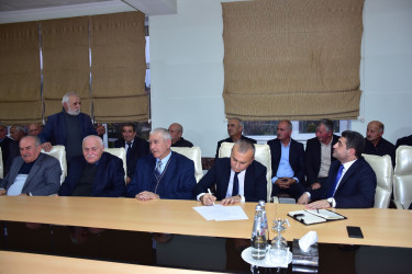 Qax rayon İcra Hakimiyyətinin Başçısı Elvin Paşayev ağsaqqallarla görüş keçirib