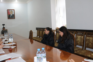 Qax Rayon İcra Hakimiyyətinin başçısı Elvin Paşayev Rayon İcra Hakimiyyətində  vətəndaş qəbulu keçirib.