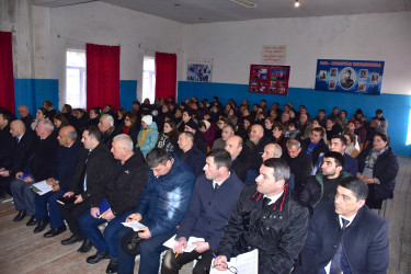 Qax Rayon İcra Hakimiyyətinin başçısı Elvin Paşayev Qax İngiloy kəndində səyyar qəbul keçirib