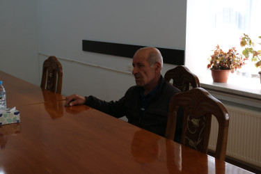 Sakinlərə qaldırdıqları müraciətlərə dair qanunvericiliyin tələbləri izah olunub, İcra Hakimiyyətinin səlahiyyətləri daxilində olan məsələlərin həlli istiqamətində yerindəcə tapşırıqlar verilib, eləcə də digər mövzularla bağlı aidiyyəti qurumlara müraciət etmələri vətəndaşlara tövsiyə edilib. Sakinlər göstərilən diqqət və qayğıya görə Prezident cənab İlham Əliyevə və Birinci vitse-prezident Mehriban xanım Əliyevaya minnətdarlıqlarını ifadə ediblər.