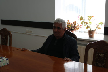 Sakinlərə qaldırdıqları müraciətlərə dair qanunvericiliyin tələbləri izah olunub, İcra Hakimiyyətinin səlahiyyətləri daxilində olan məsələlərin həlli istiqamətində yerindəcə tapşırıqlar verilib, eləcə də digər mövzularla bağlı aidiyyəti qurumlara müraciət etmələri vətəndaşlara tövsiyə edilib. Sakinlər göstərilən diqqət və qayğıya görə Prezident cənab İlham Əliyevə və Birinci vitse-prezident Mehriban xanım Əliyevaya minnətdarlıqlarını ifadə ediblər.