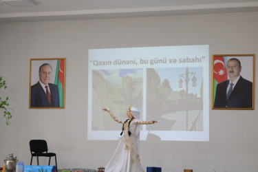 Qax şəhər V.Əliyev adına 3 saylı tam orta ümumitəhsil məktəbində “Memarlıq və Şəhərsalma İli”nə həsr olunmuş “Qaxın dünəni, bu günü və sabahı” adlı maarifləndirici tədbir keçirilib.