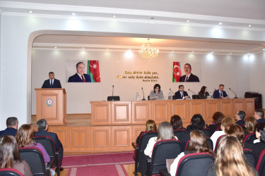 Qax Rayon İcra Hakimiyyətinin başçısı Elvin Paşayev rayon təhsil işçiləri ilə görüşərək onlarla fikir mübadiləsi aparıb