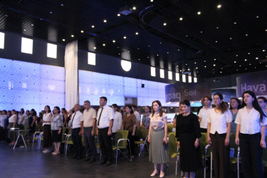 Qax Rayon İcra Hakimiyyətinin təşkilatçılığı ilə “Azərbaycan Əlifbası və Azərbaycan Dili Günü” münasibətilə Heydər Əliyev Mərkəzində  konfrans keçirilmişdir.