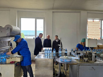 Qax Rayon İcra Hakimiyyətinin başçısı "Unikal" MMC-nin istehsalat sahəsi ilə tanış olub