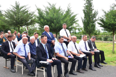 Qax Rayon İcra Hakimiyyətinin başçısı Elvin Paşayev Aşağı Malax kəndində səyyar qəbul keçirib