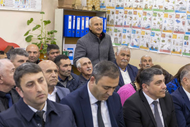 Qax Rayon İcra Hakimiyyətinin başçısı Elvin Paşayev Qarabaldır kəndində səyyar qəbul keçirib