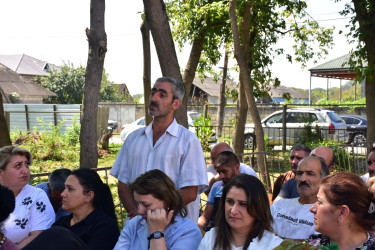 Qax Rayon İcra Hakimiyyətinin başçısı Elvin Paşayev Çudulu kəndində səyyar qəbul keçirib