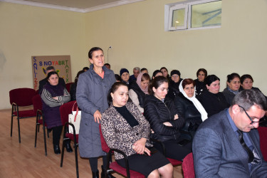 Qax Rayon İcra Hakimiyyətinin başçısı Elvin Paşayev Baydarlı kəndində sakinlərlə  görüşüb.