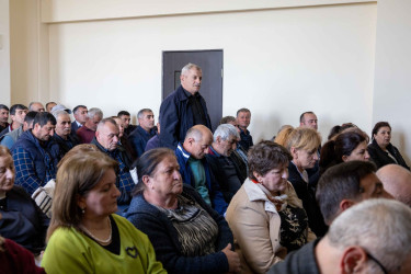 Qax Rayon İcra Hakimiyyətinin başçısı Elvin Paşayev Ləkit kəndində səyyar qəbul keçirib