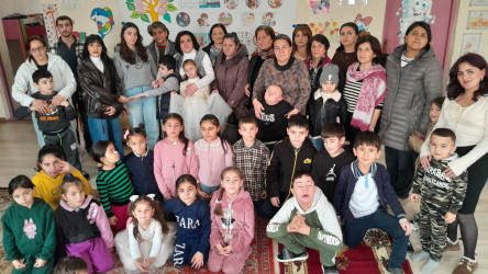 Əmək və Əhalinin Sosial Müdafiəsi Nazirliyinin tabeliyindəki Sosial Xidmətlər Agentliyinin sosial sifarişi əsasında rayonda fəaliyyət göstərən “Günərzi” qayğı mərkəzi sağlamlıq imkanları məhdud uşaqlara və ya sosial təhlükəli vəziyyətdə olan yetkinlik yaşına çatmayanlara xüsusi proqramlar və ya fərdi qayğı göstərirlər