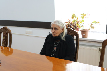 Digər mövzularla bağlı aidiyyəti qurumlara müraciət etmələri vətəndaşlara tövsiyə edildi