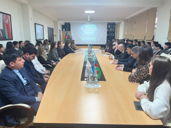 Qax rayonunda ilk dəfə pedaqoji fəaliyyətə başlayan ümumtəhsil məktəblərinin gənc müəllimləri üçün “Sağlam gənclik, güclü məfkurə və təhsil” mövzusunda dəyirmi masa təşkil olunub.