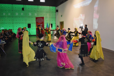 “Yaşayan yaddaş, sönməyən ümid” mövzusunda elmi-praktik konfrans keçirilib