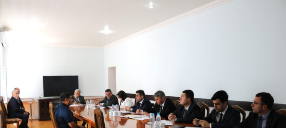 Sakinlərə qaldırdıqları müraciətlərə dair qanunvericiliyin tələbləri izah olunmuşdur