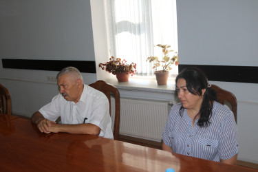 Qax Rayon İcra Hakimiyyətinin başçısı Elvin Paşayev vətəndaşların müraciət və təkliflərini dinləyib