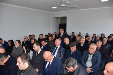 Qax Rayon İcra Hakimiyyətinin başçısı Elvin Paşayev Lələli kəndində səyyar qəbul keçirib