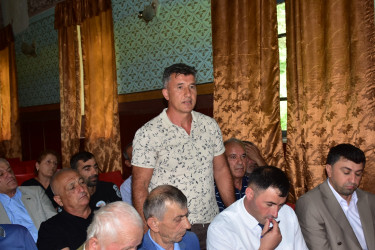 Qax Rayon İcra Hakimiyyətinin başçısı Elvin Paşayev Sarıbaş kəndində səyyar qəbul keçirib