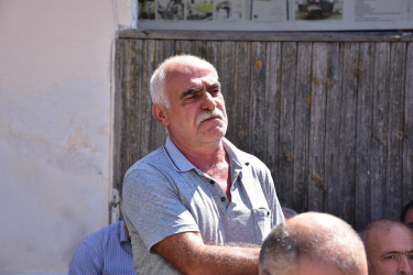Qax Rayon İcra Hakimiyyətinin başçısı Elvin Paşayev Fıstıqlı kəndində səyyar qəbul keçirib