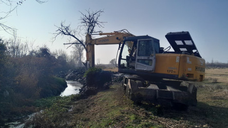 Səyyar qəbullar zamanı irəli sürülən rəy və təkliflər nəzərə alınaraq aidiyyatı qurumlara yönləndirilmişdir və onların həlli istiqamətində təxirəsalınmaz tədbirlər görülür. Beləki Qax rayonunda suvarma mövsümünə hazırlıq və sel sularından mühafizə tədbirləri uğurla davam etdirilir.