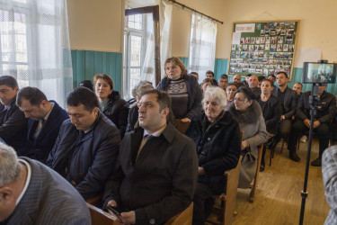 Qax Rayon İcra Hakimiyyətinin başçısı Elvin Paşayev Əmircan kəndində səyyar qəbul keçirib