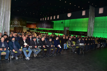 Qax Rayon İcra Hakimiyyətinin başçısı Elvin Paşayev arıçılarla görüşüb