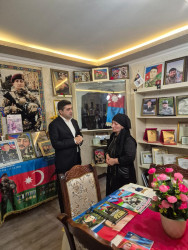 Qax Rayon İcra Hakimiyyətinin başçısı Elvin Paşayev mütəmadi olaraq şəhid ailələrini ziyarət edir
