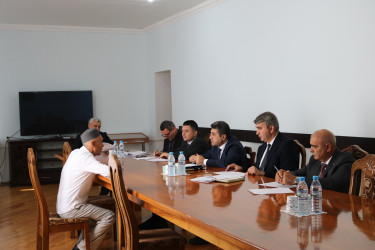 Müraciətlər və təkliflər dinlənilmişdir
