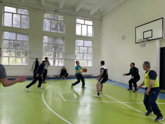 Qax rayonunda ümumtəhsil məktəblərinin müəllimlərdən ibarət komandaları arasında 3x3 basketbol üzrə turnir keçirilib
