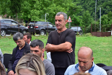 Qax Rayon İcra Hakimiyyətinin başçısı Elvin Paşayev Armudlu kəndində səyyar qəbul keçirib