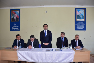 Qax Rayon İcra Hakimiyyətinin başçısı Elvin Paşayev Baydarlı kəndində sakinlərlə  görüşüb.