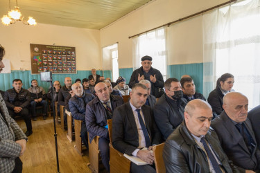 Qax Rayon İcra Hakimiyyətinin başçısı Elvin Paşayev Əmircan kəndində səyyar qəbul keçirib